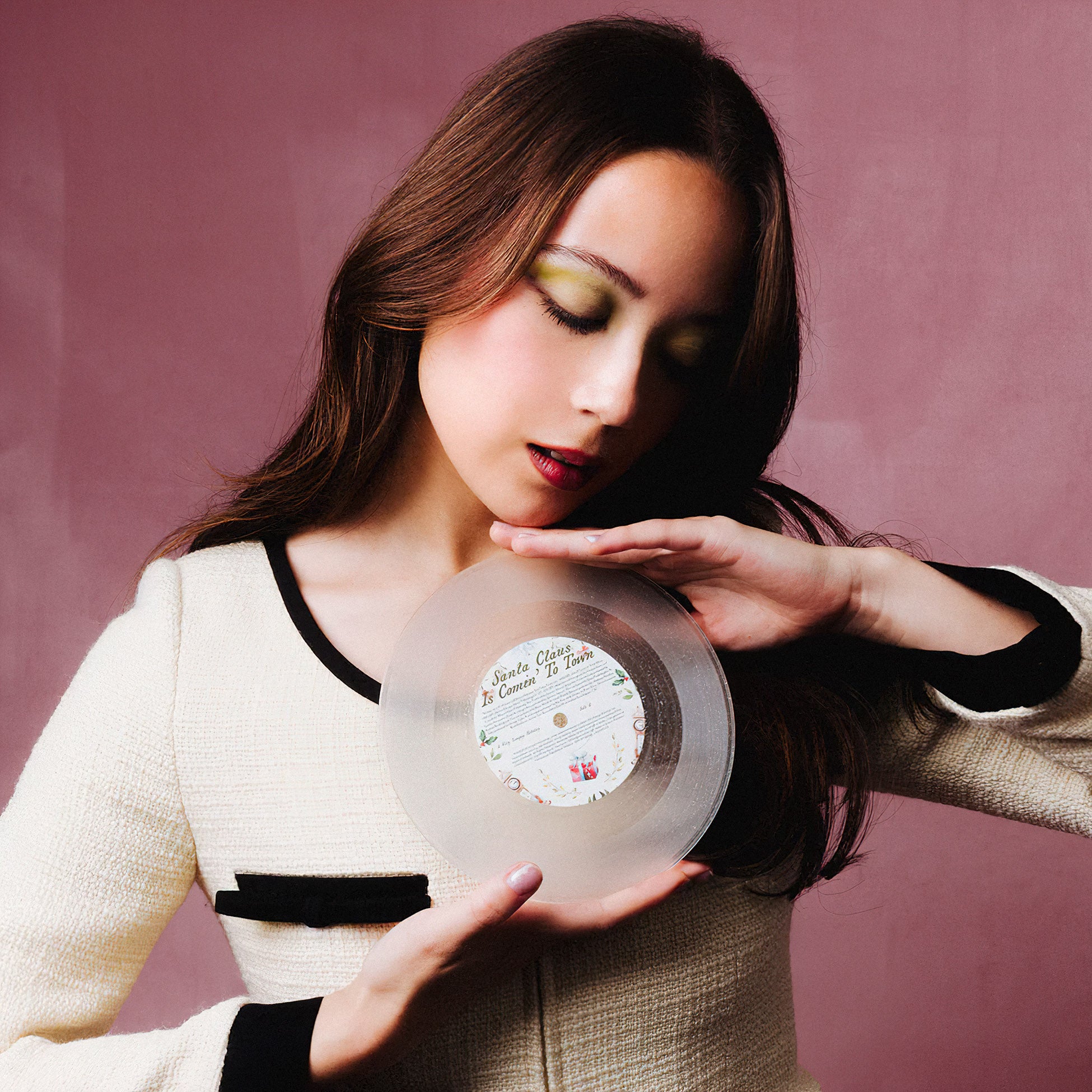 Laufey - A Very Laufey Holiday: Santa Claus Is Comin' To Town